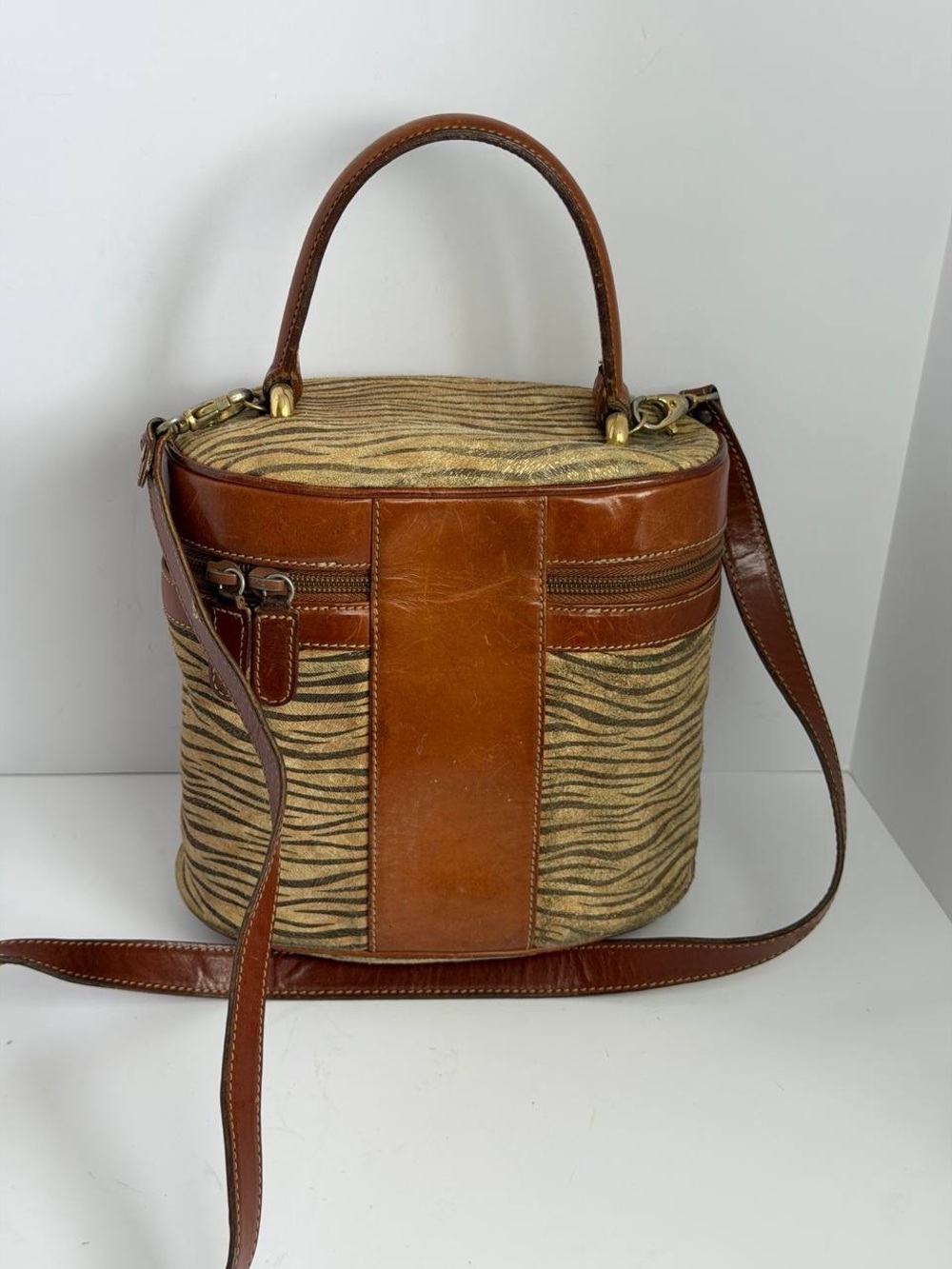 Vintage Bally Classic 3-Way Zebra Pattern Vanity Bucket Bag - Picture 7 of 13